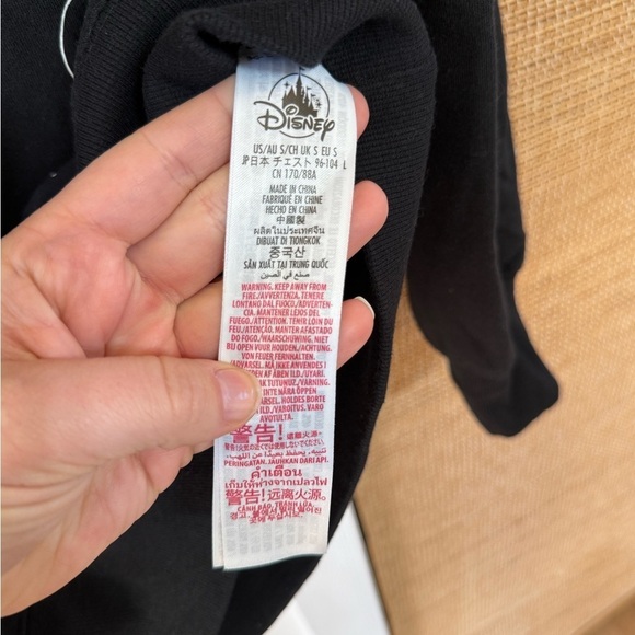 Walt Disney World Unisex Size Small Mickey Mouse Black Long Sleeve Pullover - Picture 8 of 8